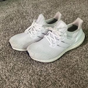 white ultra boost 4.0 shoes addias